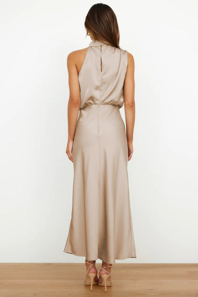 CARLINA | Elegante Abito Lungo in Raso con Collo Halter